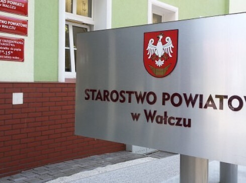 Powiat wałecki tonie w długach  - grafika