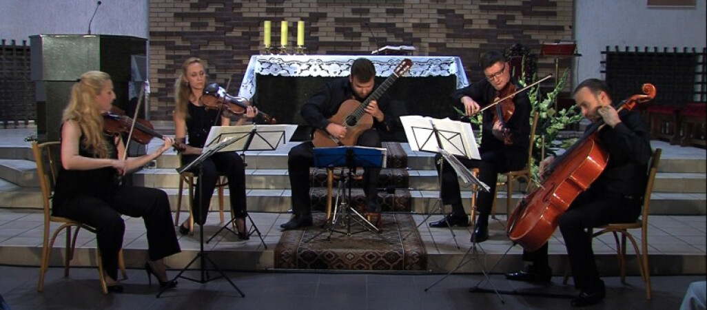 Mistrz gitary i Royal String Quartet