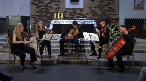 Mistrz gitary i Royal String Quartet - grafika