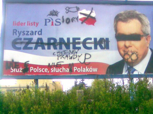 Kaczory: ktoś zniszczył bilboard wyborczy kandydata do Europarlament - grafika