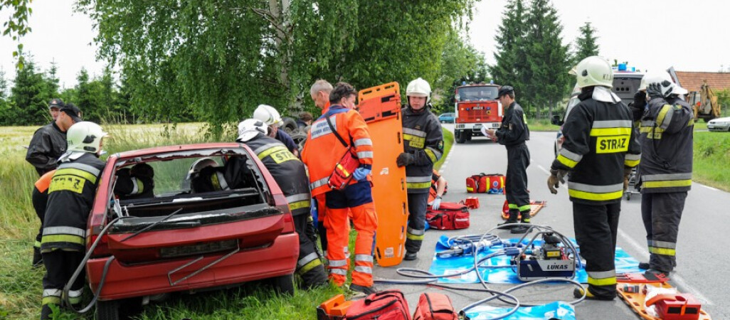 Wypadek: 22 rannych na drodze! [ZDJĘCIA Z ĆWICZEŃ]