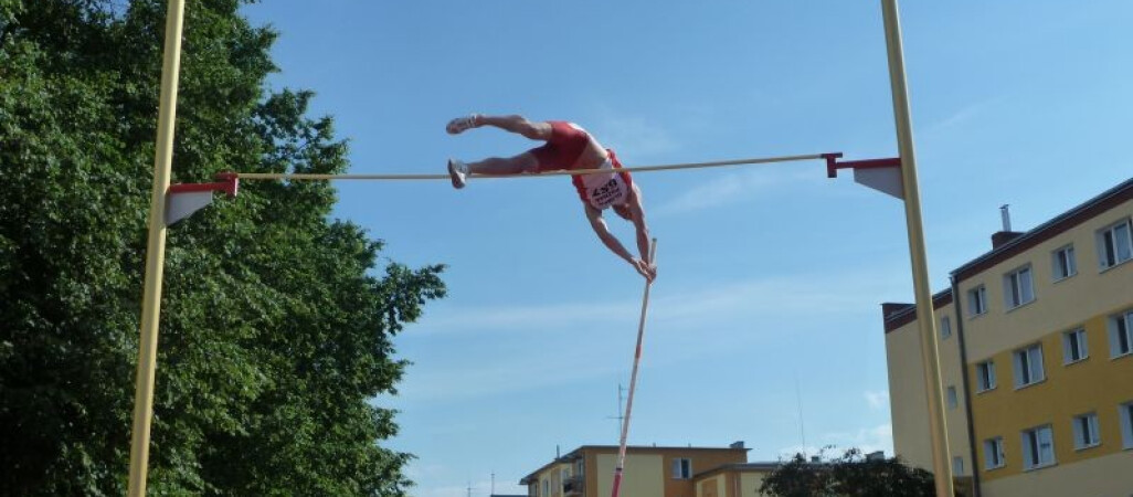 Poskaczą na pilskim deptaku