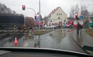 Wypadek na skrzyżowaniu al. Niepodległości i Koszalińskiej