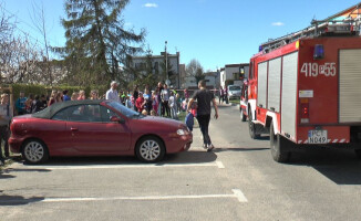 Alarm bombowy w szkole