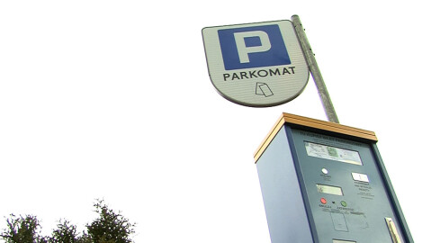 Więcej płatnych parkingów? - grafika