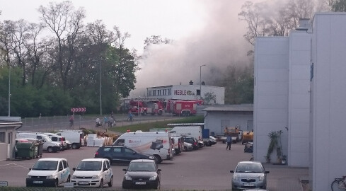 Pożar w dawnej fabryce mebli - grafika