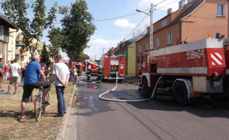 Pożar na Tczewskiej, mieszkańcy ewakuowani