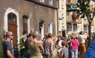 Pożar na Tczewskiej, mieszkańcy ewakuowani