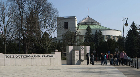 Ustawa rozwodowa Piły z powiatem odroczona - grafika