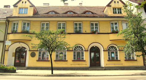 Biblioteka pozbywa się książek. Czy to oznacza jej zamknięcie ? - grafika