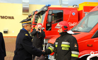 Nowe wozy i komory dymowe dla straży