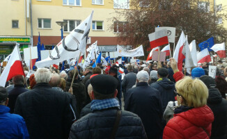 "Spokojnie i pokojowo" - manifestacja KOD w Pile