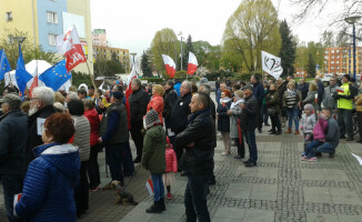 "Spokojnie i pokojowo" - manifestacja KOD w Pile