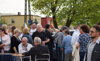 Rekord Guinnessa pobity! Flagę niosło 2,5 tys. osób!