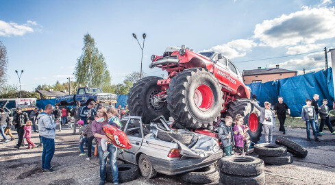 Monster Truck w Pile! Rozdaliśmy bilety - grafika