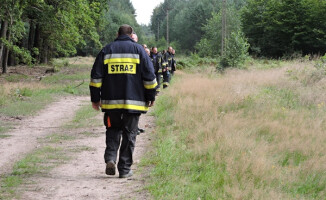 74-letni grzybiarz odnaleziony. Noc spędził w lesie