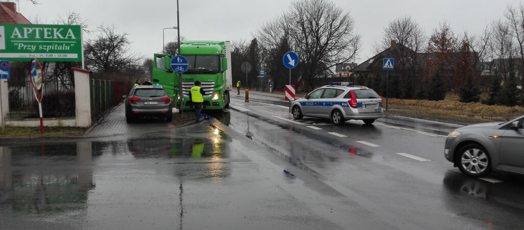 Zmarła kobieta potrącona przez ciężarówkę