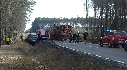 Wypadek za Trzcianką. Zderzyły się cztery samochody - grafika