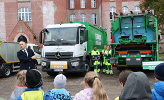 Nowe śmieciarki na pilskich ulicach