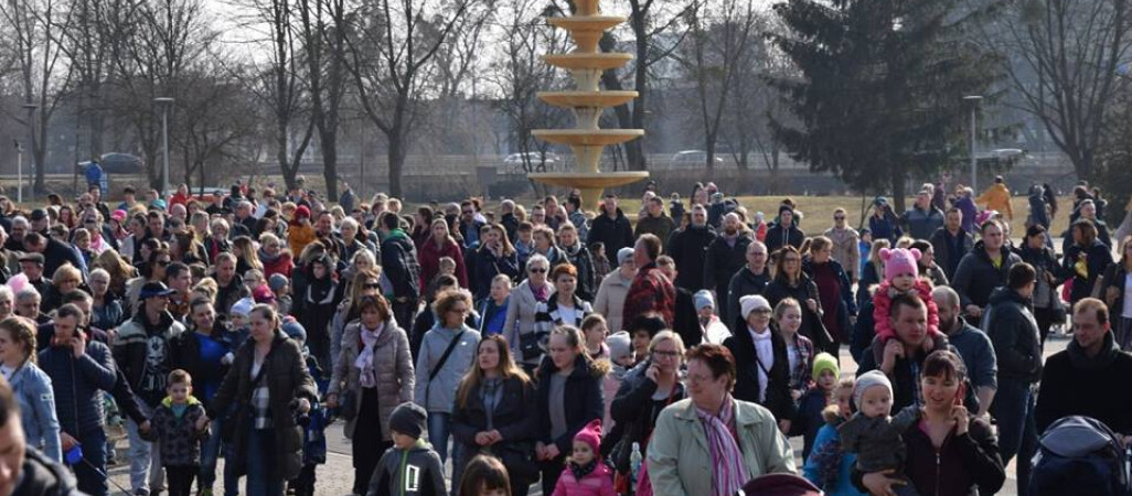 Tłumy na poszukiwaniu jajek w Pile [GALERIA]