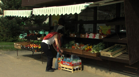 Markety zabijają rodzinne, małe sklepy - grafika