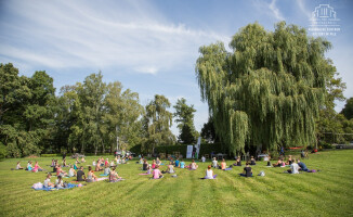 Joga w Parku Miejskim - galeria zdjęć