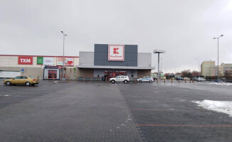 Market Kaufland ewakuowany. Informacja o bombie