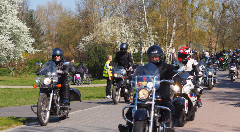 Motocykliści pożegnali zimę. Motomarzanna w Pile - grafika