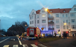 W Pile zderzyły się trzy auta. Kolejne dachowało  