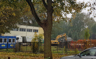 Pociski artyleryjskie na budowie hali sportowej w Pile. Lekcje odwołane