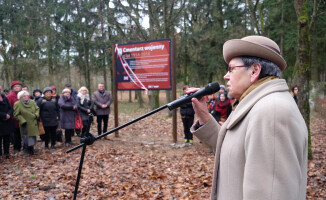 Na cmentarzu w Leszkowie stanęła tablica informacyjna