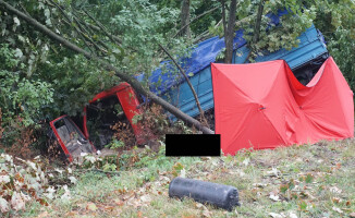 Tragedia w Kuźnicy Czarnkowskiej. Zginął kierowca ciężarówki