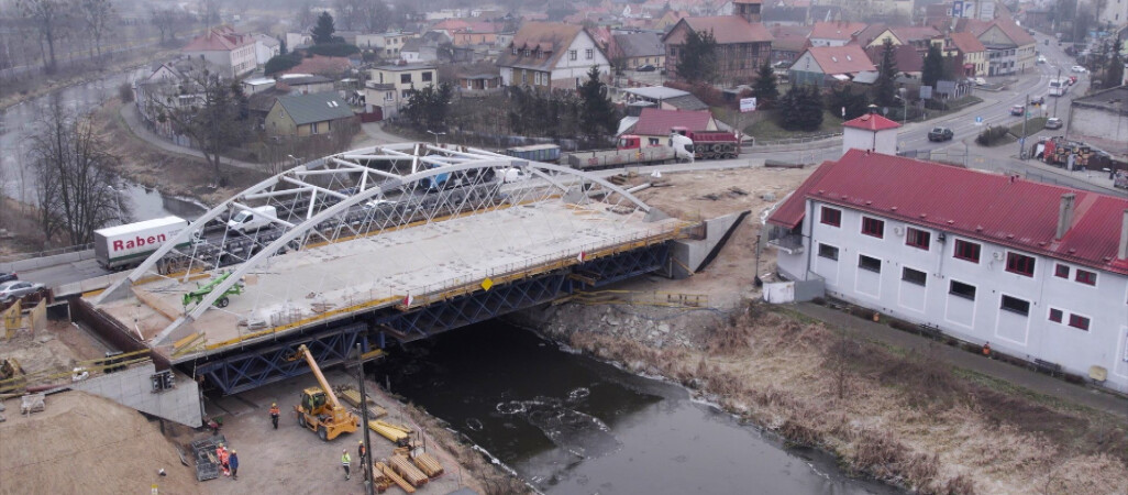 Budowa mostów w Ujściu nabiera tempa