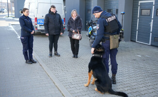 17-latek udawał policjanta. Zajęli się nim prawdziwi funkcjonariusze