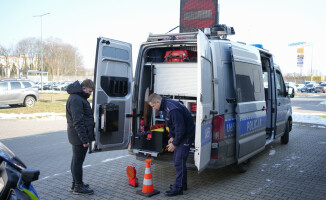 17-latek udawał policjanta. Zajęli się nim prawdziwi funkcjonariusze