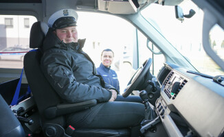 17-latek udawał policjanta. Zajęli się nim prawdziwi funkcjonariusze