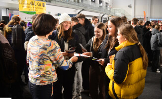 Powiatowe Targi Edukacyjne w Pile przyciągnęły tłumy