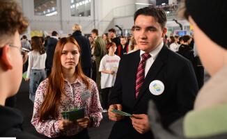 Powiatowe Targi Edukacyjne w Pile przyciągnęły tłumy