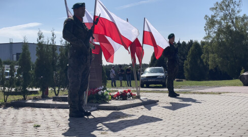 Czy pierwsza ofiara wojny doczeka się wojskowego pochówku? - grafika