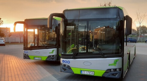 Mniej autobusów w weekendy. Zmiany już od tej soboty  - grafika