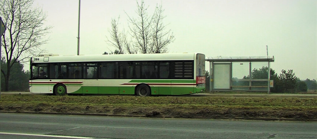 Autobusem komunikacji miejskiej z Piły do Szydłowa?