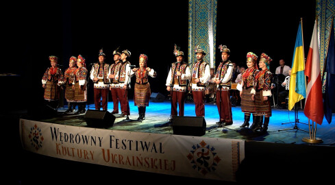 Folklor górali huculskich w Wałczu  - grafika