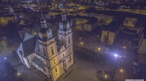 W Świętej Rodzinie wyspowiadasz się nawet w nocy  - grafika