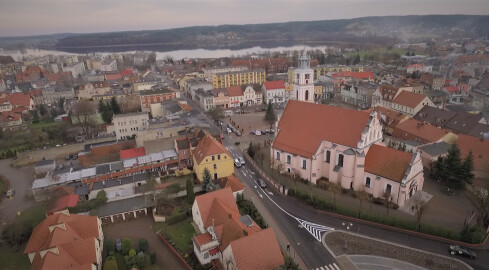 Chodzież opanują... karzełki płomieniste - grafika