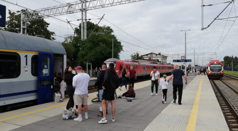 Utrudnienia na trasie kolejowej Piła - Poznań  - grafika