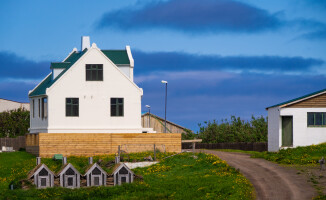 Wiara w Elfy i Trolle jest tu powszechna. Islandia kraina Mordoru i lodowców