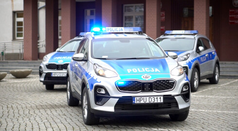 Trzy nowe terenowe radiowozy dla policjtanów z terenu - grafika