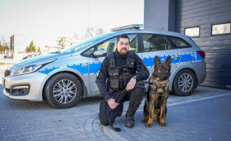 Czworonożny funkcjonariusz w szeregach pilskiej policji 