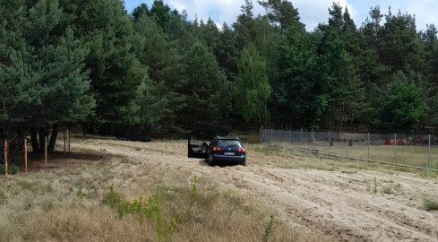 Pijany pilanin spowodował kolizję i uciekał przed policją  - grafika