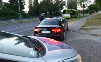 Policja urządziła "nalot" na zlot samochodów 